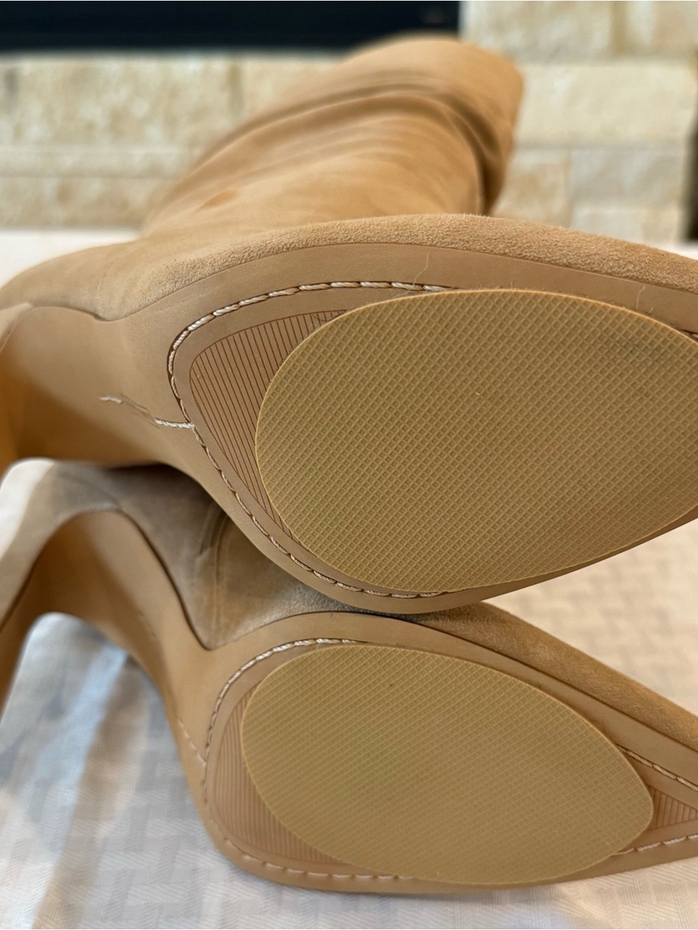 Vince Camuto BNIB Tan Suede Knee-High Pointed-Toe Boots - Picture 5 of 5